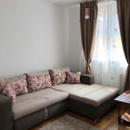 Casa Alise-Luise Appartement Braşov Buitenkant foto