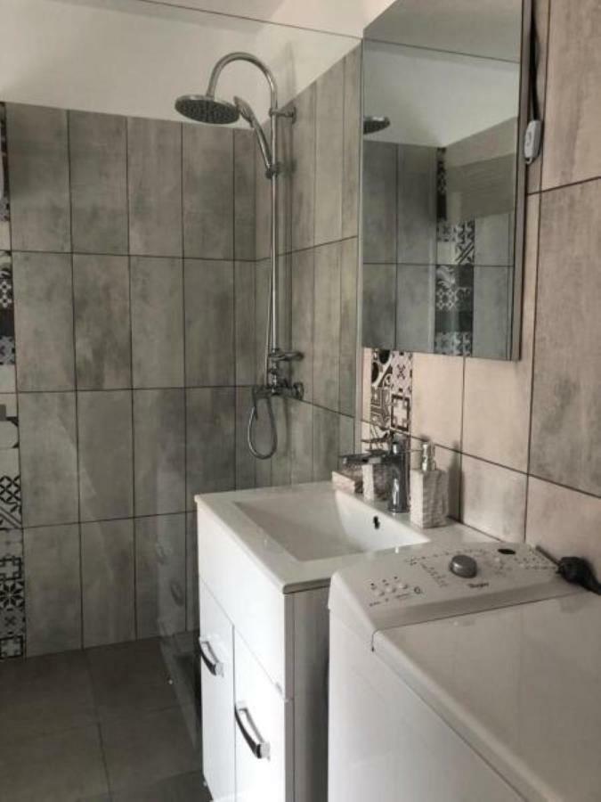 Casa Alise-Luise Appartement Braşov Buitenkant foto